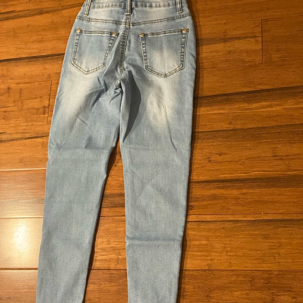 Jeans! - Picture 2 of 4